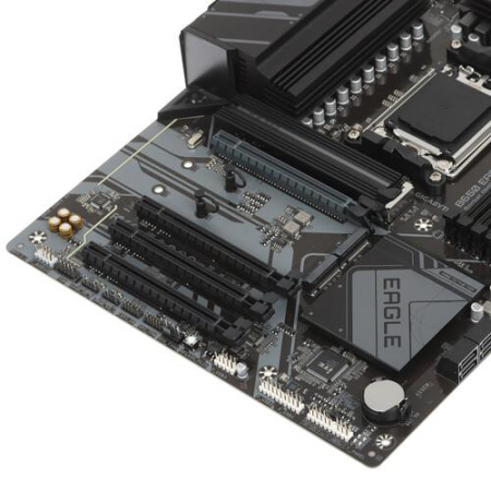 Материнская плата GIGABYTE B650 EAGLE AX
